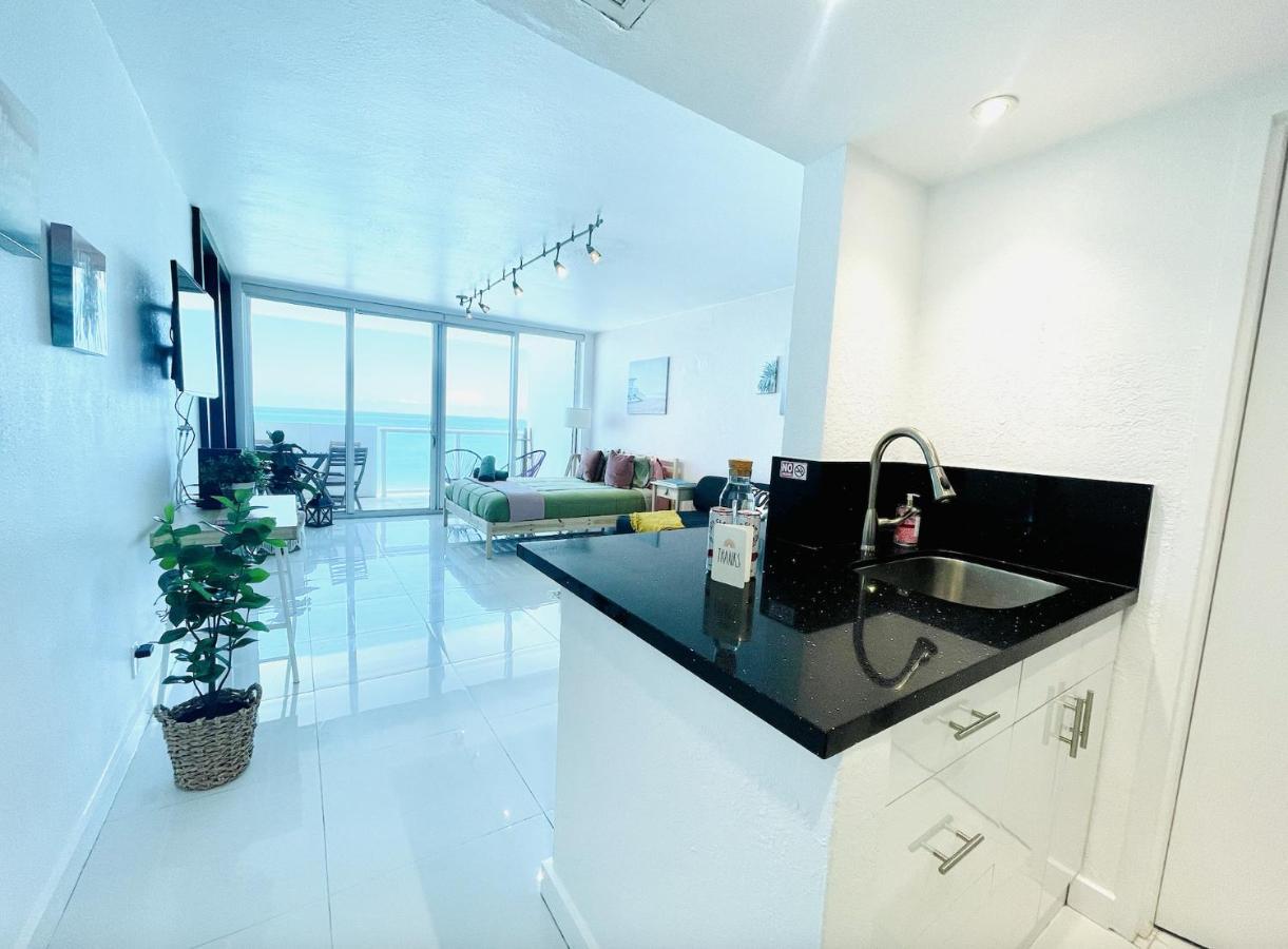 마이애미 비치 Balcony Direct Ocean Front. Free Valet Parking. Right At Ocean. 아파트 외부 사진